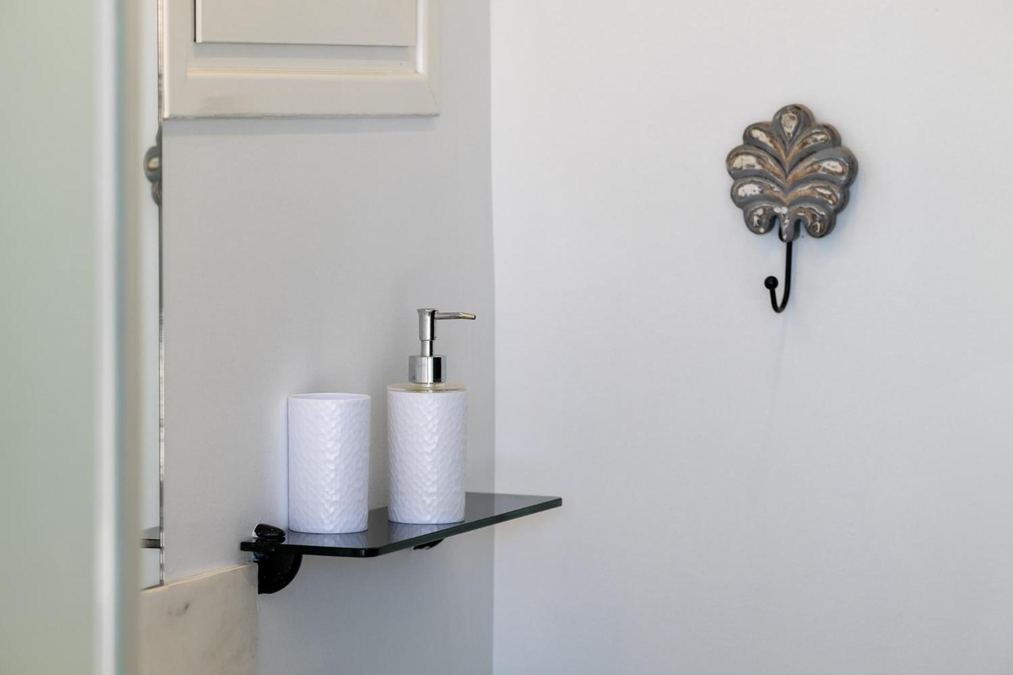Appartamento Acropolis View With Jacuzzi Atene Esterno foto